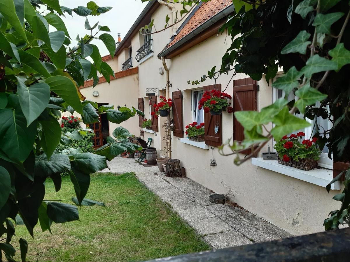 Les Alouettes B&B Hardecourt-aux-Bois Exterior foto