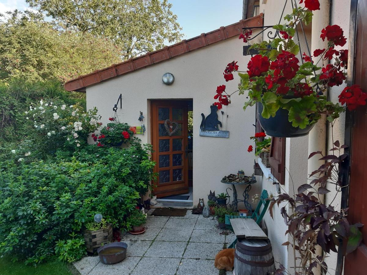 Les Alouettes B&B Hardecourt-aux-Bois Exterior foto